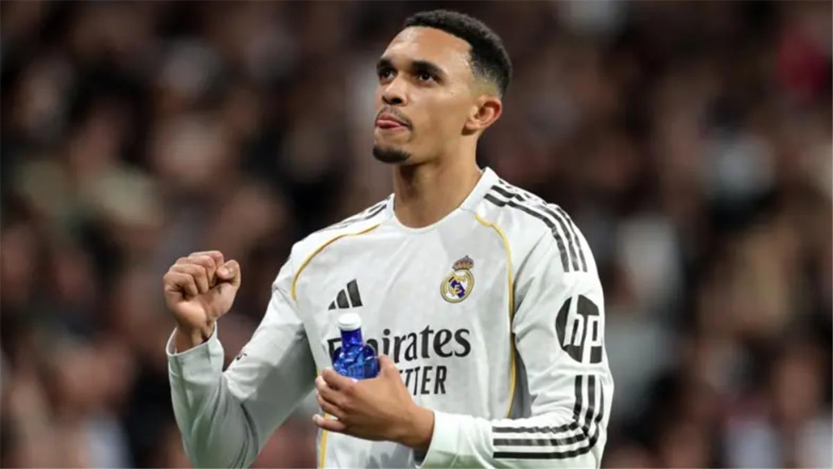 أرنولد: الجميع توقع هزيمة ساحقة لـ ريال مدريد.. وفالفيردي أكثر لاعب لم يُنصف في العالم