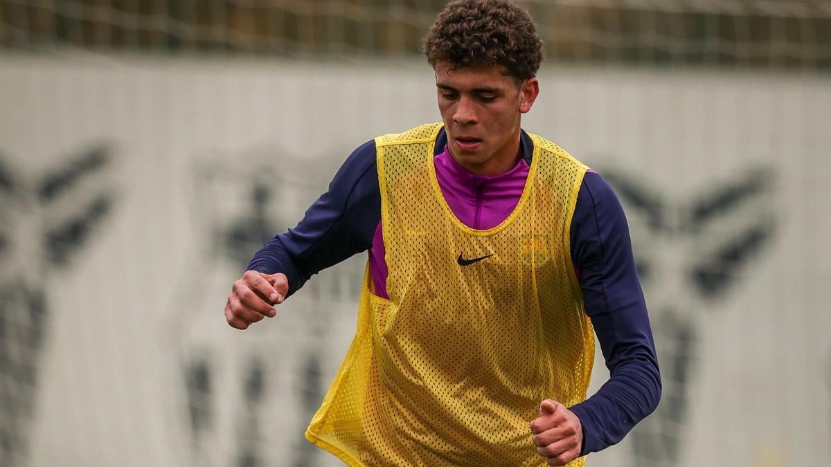 تشكيل برشلونة تحت 19 عامًا أمام ديبورتيفو لاكورونيا في كأس إسبانيا للشباب.. موقف حمزة عبد الكريم 