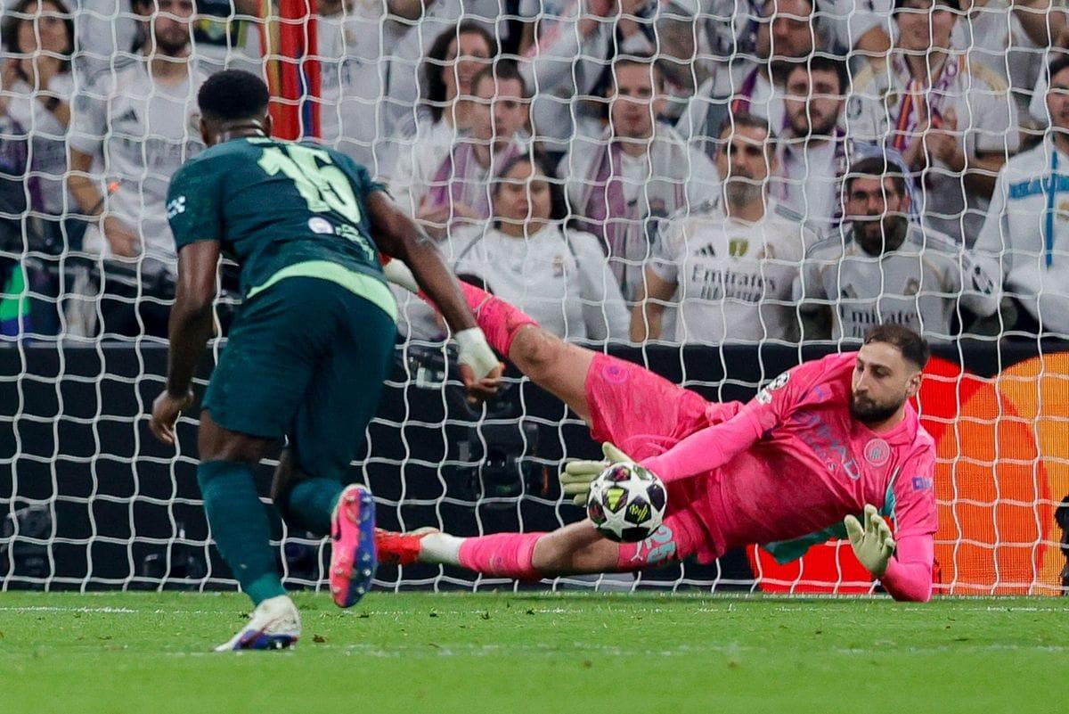 دوناروما ينفعل على حكم مباراة ريال مدريد ومانشستر سيتي: لماذا تتصرف وكأنك شخص مهم؟