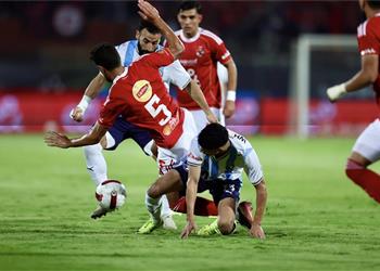 موعد مباراة الأهلي وبيراميدز في مجموعة التتويج بـ الدوري المصري