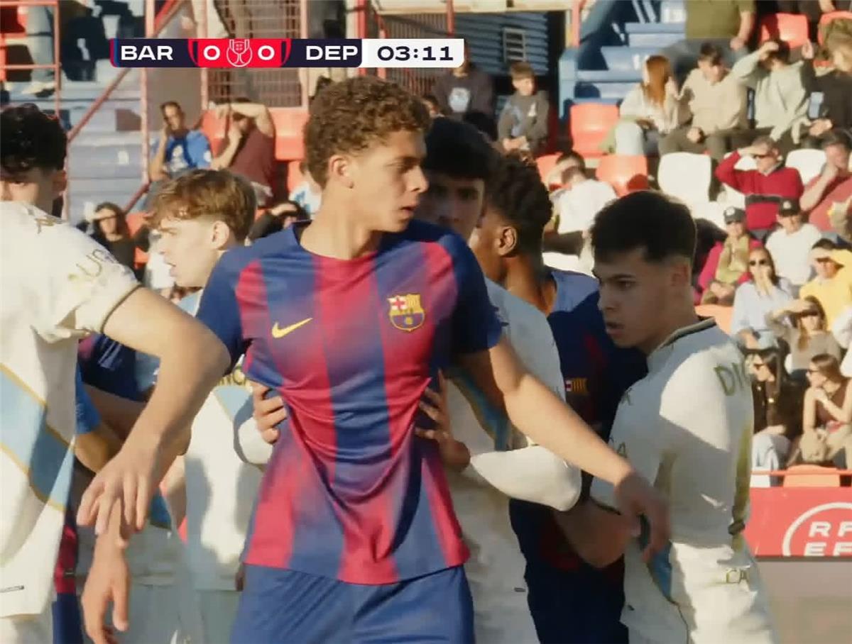 سبورت تنتقد حمزة عبد الكريم في ظهوره الثاني مع برشلونة: كان حاضرًا غائبًا.. وتبديله قرار صحيح