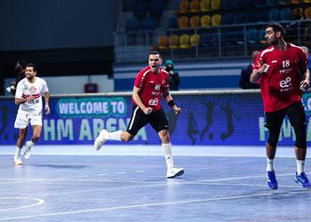 الأهلي يفوز على الزمالك في قمة كرة اليد ويقترب من حسم الدوري