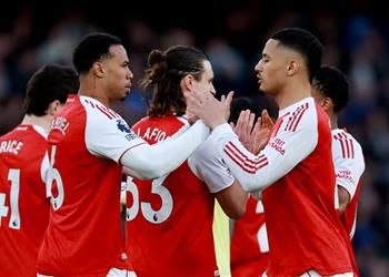 ترتيب الدوري الإنجليزي بعد تعادل ليفربول مع توتنهام