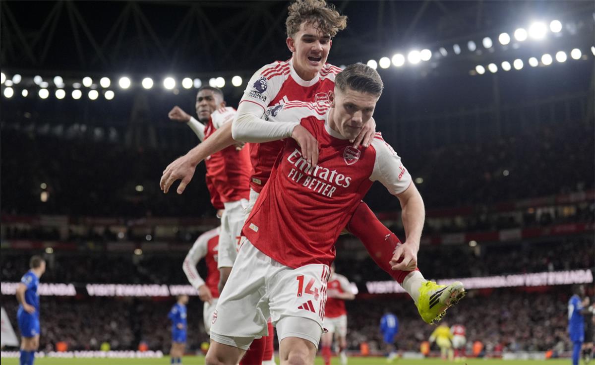 ترتيب هدافي الدوري الإنجليزي بعد هدف جيوكيريس في مباراة آرسنال وإيفرتون