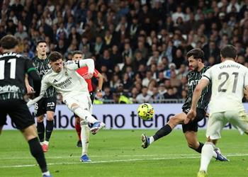 فيديو ريال مدريد يكتسح إلتشي برباعية في الدوري الإسباني