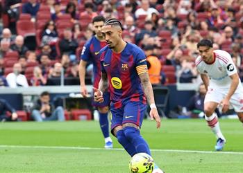 فيديو رافينها يسجل هدف برشلونة الأول أمام إشبيلية في الدوري الإسباني