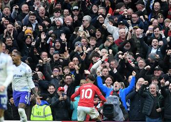 فيديو مانشستر يونايتد يقهر أستون فيلا وينفرد بالمركز الثالث في الدوري الإنجليزي
