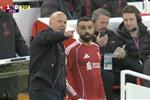 فيديو | سلوت ينفعل بسبب محمد صلاح في مباراة ليفربول وتوتنهام