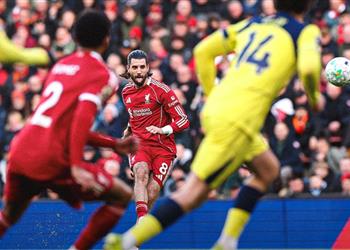 رجل مباراة ليفربول وتوتنهام في الدوري الإنجليزي