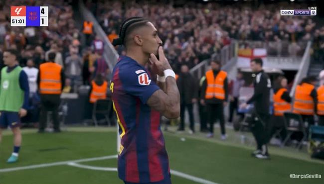 هدف رافينيا الثالث الرائع في مرمي اشبيلية بالدوري الاسباني