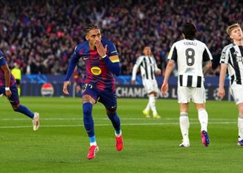 فيديو رافينها يسجل هدف برشلونة الأول أمام نيوكاسل