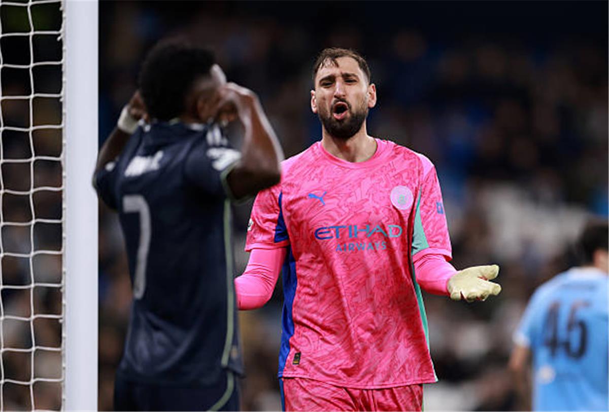 دوناروما يوضح ماذا قال لـ فينيسيوس أثناء الاحتفال بهدف ريال مدريد الثاني