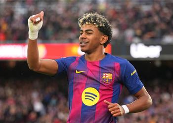 فيديو الإثارة تتواصل لامين يامال يسجل هدف برشلونة الثالث أمام نيوكاسل