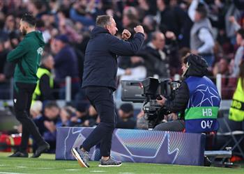 هانز فليك يوضح حجم إصابتي إريك وخوان جارسيا أمام نيوكاسل