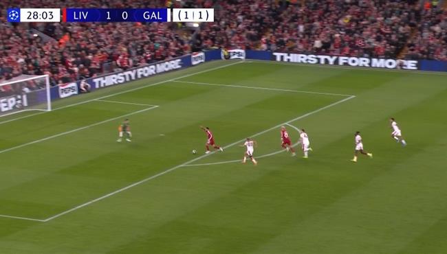 محمد صلاح يهدر انفراد تام امام جالطة سراي بدوري ابطال اوروبا