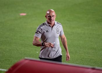 مدرب إسبانيا يعلق على شكوك إقامة مباراة فيناليسيما في قطر