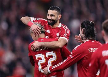 عائلة بديل محمد صلاح المحتمل تشاهد لقاء ليفربول وبرايتون من المدرجات