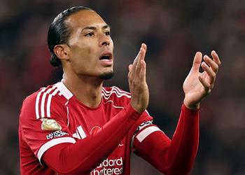 فان دايك بعد الخسارة أمام برايتون لن ننجح بهذه الطريقة وأشعر بالأسف