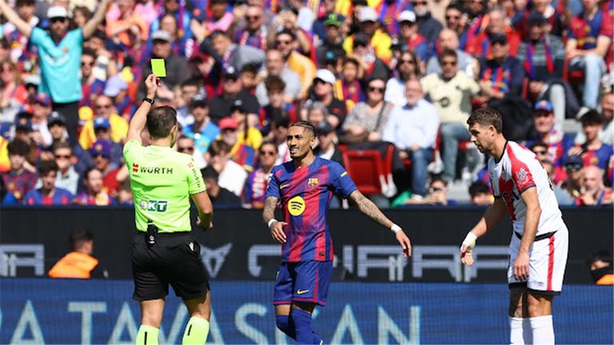رجل مباراة برشلونة ورايو فاليكانو في الدوري الإسباني