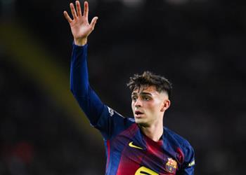بيدري يشيد بلاعب برشلونة مذهل ولا غنى عنه