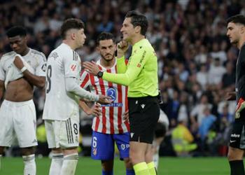 قناة ريال مدريد تهاجم حكم مباراة أتلتيكو مدريد حاول الإضرار بنا وليس إفساد الديربي