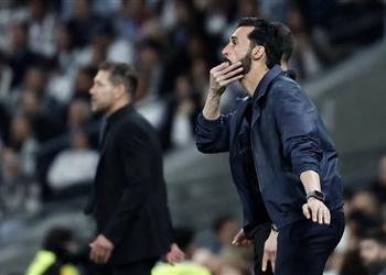 أربيلوا يلجأ إلى الحكمة تعقيب ا على طرد فالفيردي أمام أتلتيكو مدريد ويصر ح محظوظون بلاعبنا