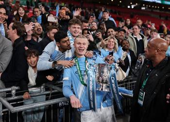 مدرب النرويج يبرر استبعاد هالاند من مواجهة هولندا الودية