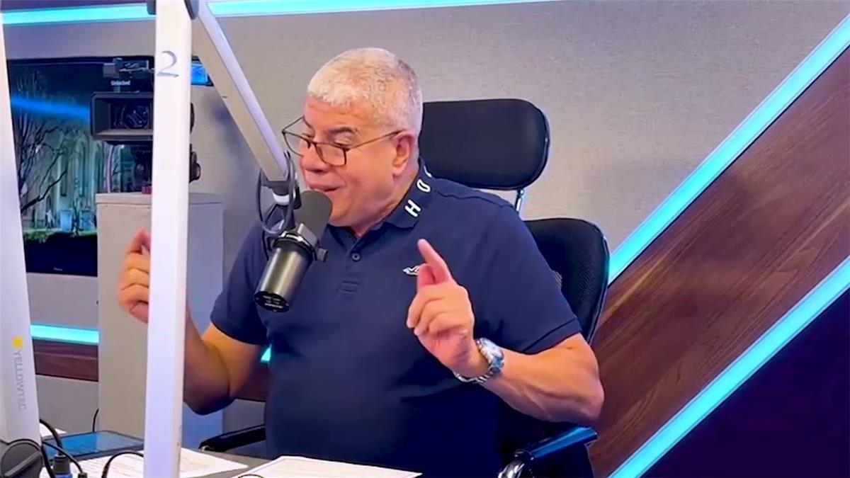 شوبير يفتح النار على إدارة الأهلي: مبيعرفوش يكتبوا عقود.. ولماذا لم يفعلوا مثل الزمالك؟