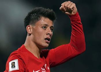 فيديو جولر يقود تركيا للفوز على رومانيا والتأهل إلى نهائي ملحق كأس العالم