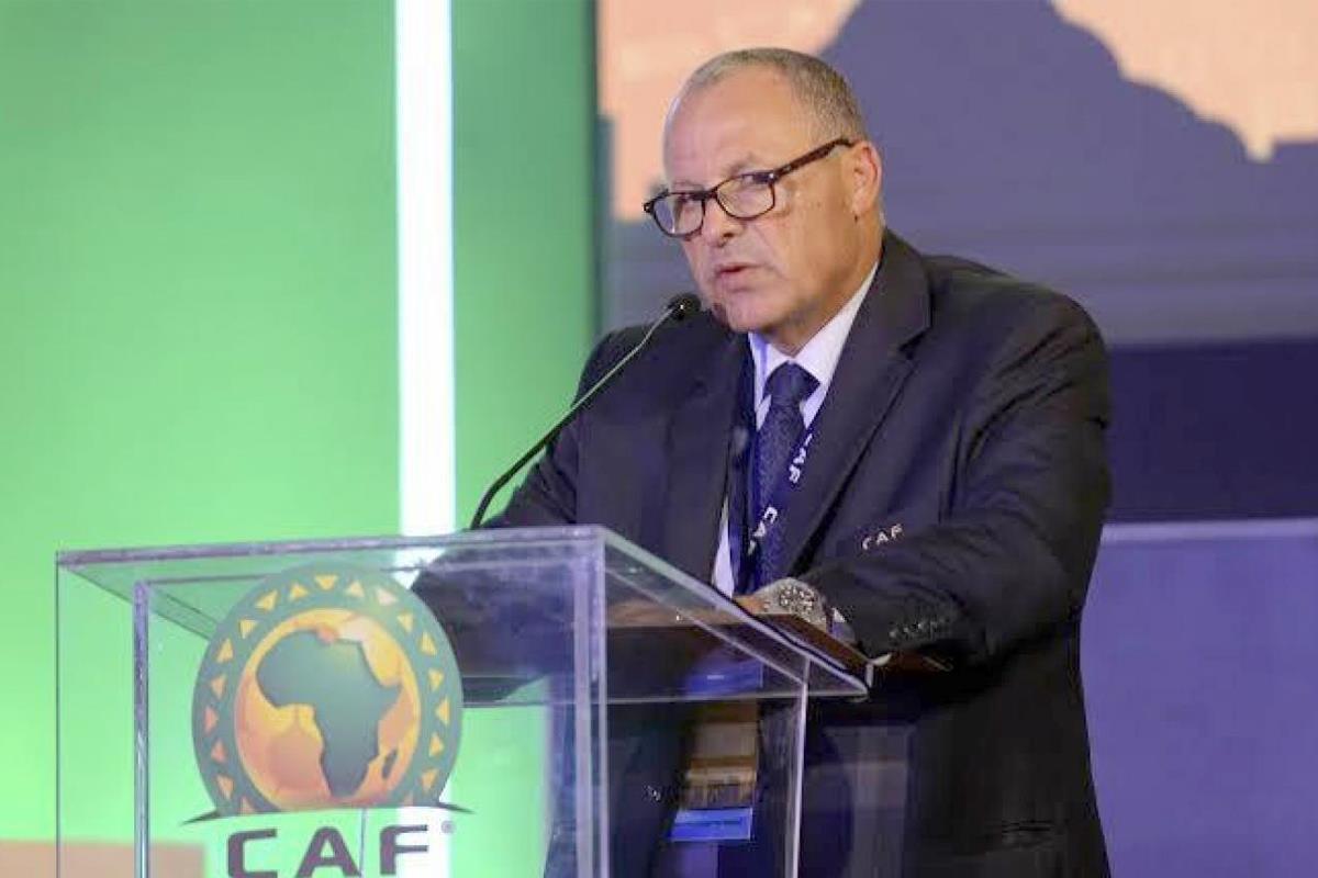 عضو اتحاد الكرة يدافع عن أبو ريدة: فعل ما فشل فيه الآخرون