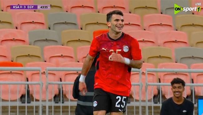 هدف مصر الثالث الرائع في مرمي السعودية احمد سيد زيزو