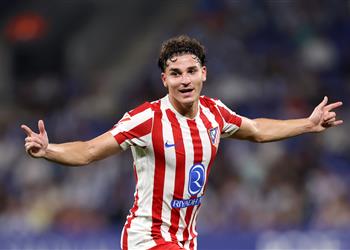 سبورت تكشف أسباب صعوبة انتقال ألفاريز إلى برشلونة