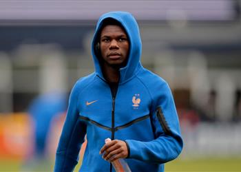 آس توضح سبب الخروج المقلق لـ تشواميني خلال مباراة فرنسا والبرازيل