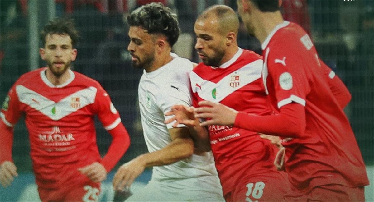 منافس الزمالك | شباب بلوزداد الجزائري يُعلن إيقاف مدربه وخصومات مالية على اللاعبين 