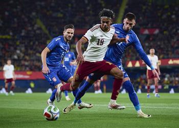 بسبب رافينها برشلونة يبلغ إسبانيا طلبه بشأن لامين يامال قبل مواجهة مصر