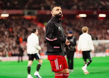 مدافع نيجيريا السابق لن يكرر أي لاعب ما حققه محمد صلاح وأفضل إنهاء مسيرته في السعودية