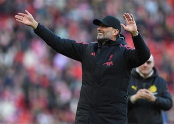 فيديو في حضور محمد زيدان كلوب يدغدغ مشاعر جمهور ليفربول بطريقته الخاصة