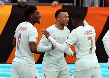 مواعيد مباريات اليوم الأحد 29 3 2026 والقنوات الناقلة مواجهات قوية في كأس الرابطة وفرنسا تواجه كولومبيا