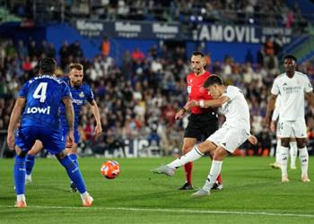 سبورت ريال مدريد يمتلك لاعب ا مجنون ا وتصرفاته لا ت وحي باللطف