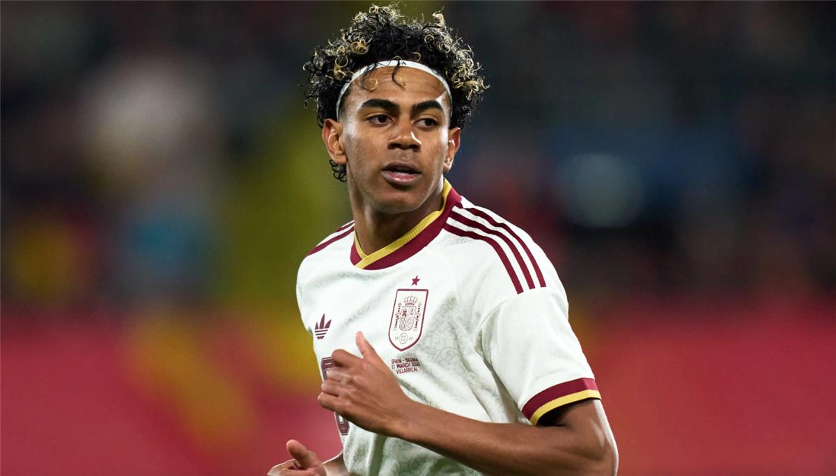 تشكيل منتخب إسبانيا أمام مصر.. موقف لامين يامال 