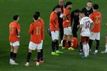 فيديو | لاعب منتخب مصر يغادر مباراة إسبانيا مصابًا.. وهيثم حسن يحل بديلًا