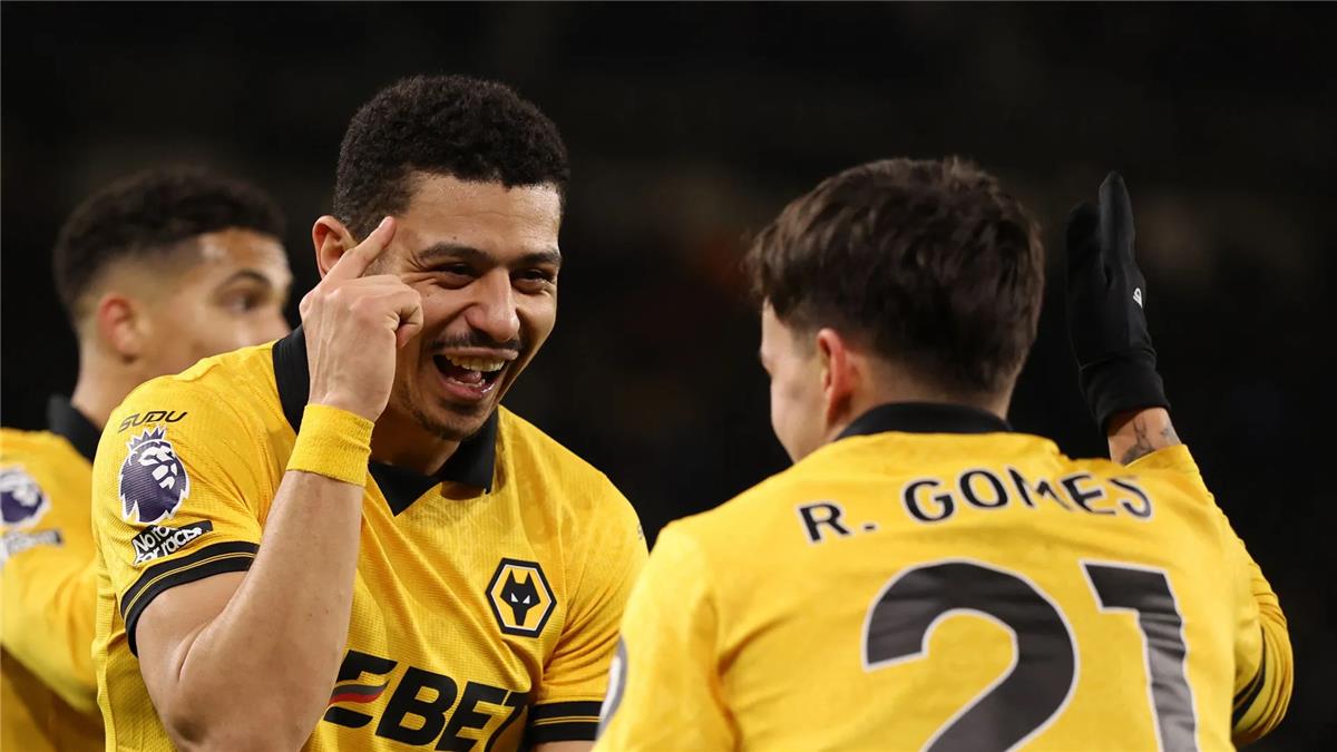 في الكورة : فيديو | أندريه يسجل هدف ولفرهامبتون الثاني أمام ليفربول