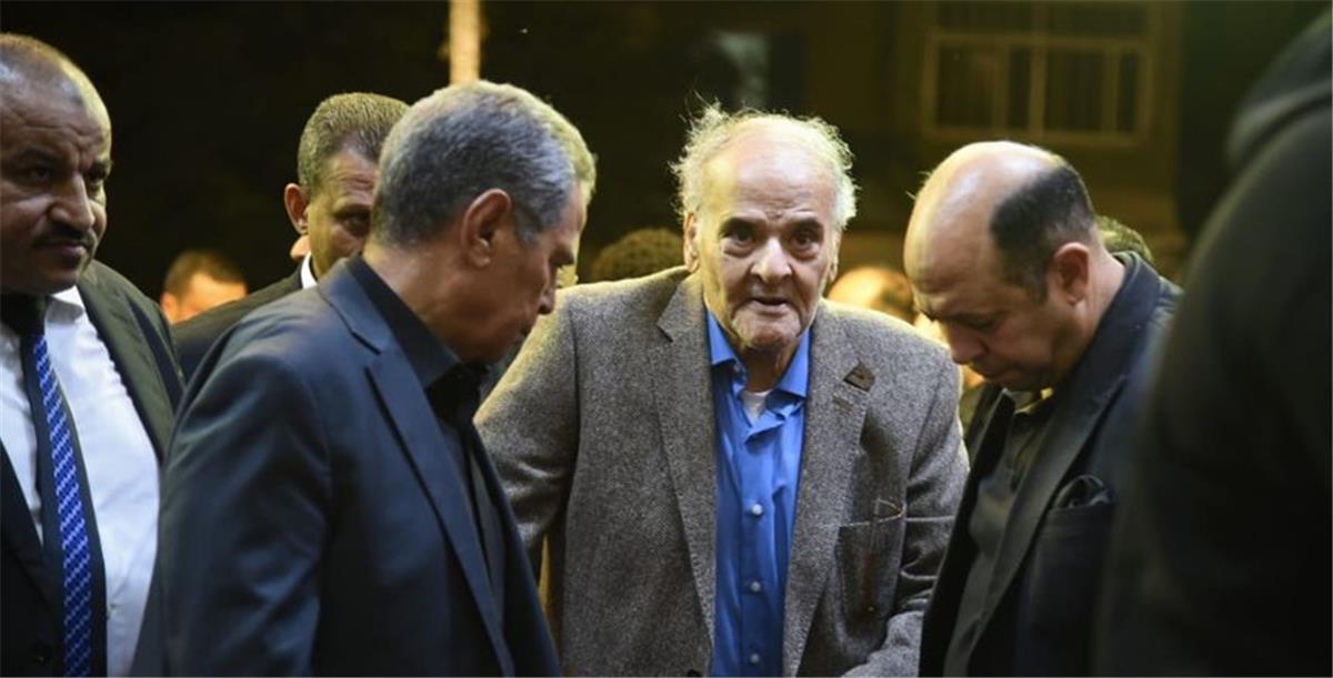 ممدوح عباس يُعلن مهامه مع الزمالك بعد منحه الرئاسة الشرفية