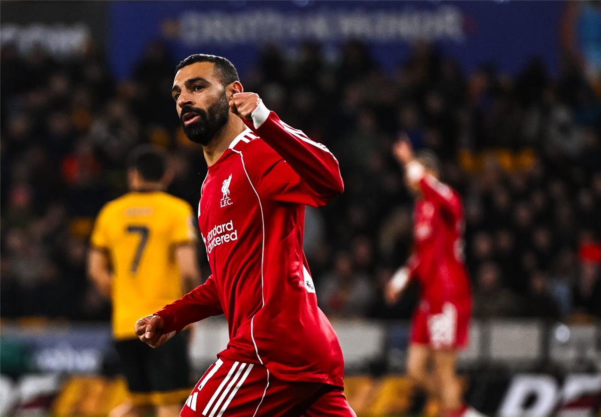 ميرفي: بينهم محمد صلاح.. خماسي ليفربول خذل سلوت