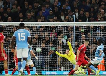 فيديو سيمينيو يسجل هدف مانشستر سيتي الأول أمام نوتينجهام