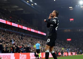 هاتريك جواو بيدرو يمنح تشيلسي رباعية كاسحة أمام أستون فيلا في الدوري الإنجليزي