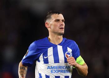 قائد برايتون ينتقد طريقة لعب آرسنال الجماهير تريد مشاهدة مباراة كرة قدم