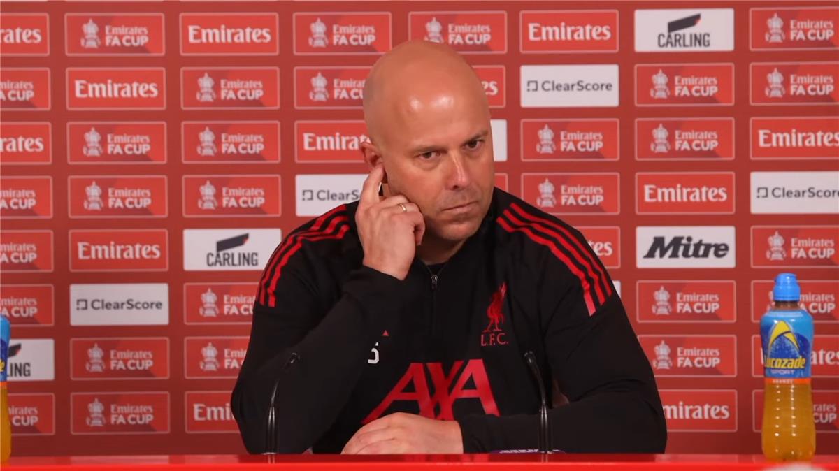 سلوت: هجوم ليفربول لا يعتمد على محمد صلاح فقط.. ويوضح موقف فيرتز من مباراة ولفرهامبتون