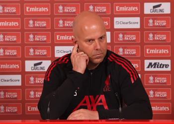 سلوت هجوم ليفربول لا يعتمد على محمد صلاح فقط ويوضح موقف فيرتز من مباراة ولفرهامبتون