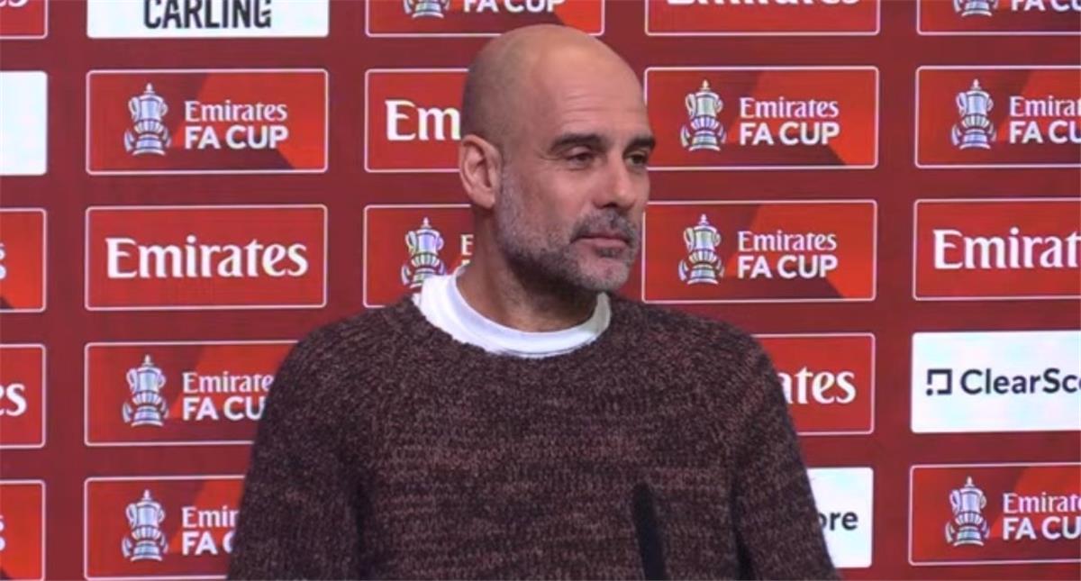 جوارديولا: لاعب مانشستر سيتي يمتلك موهبة فريدة.. وانتظرونا الموسم القادم